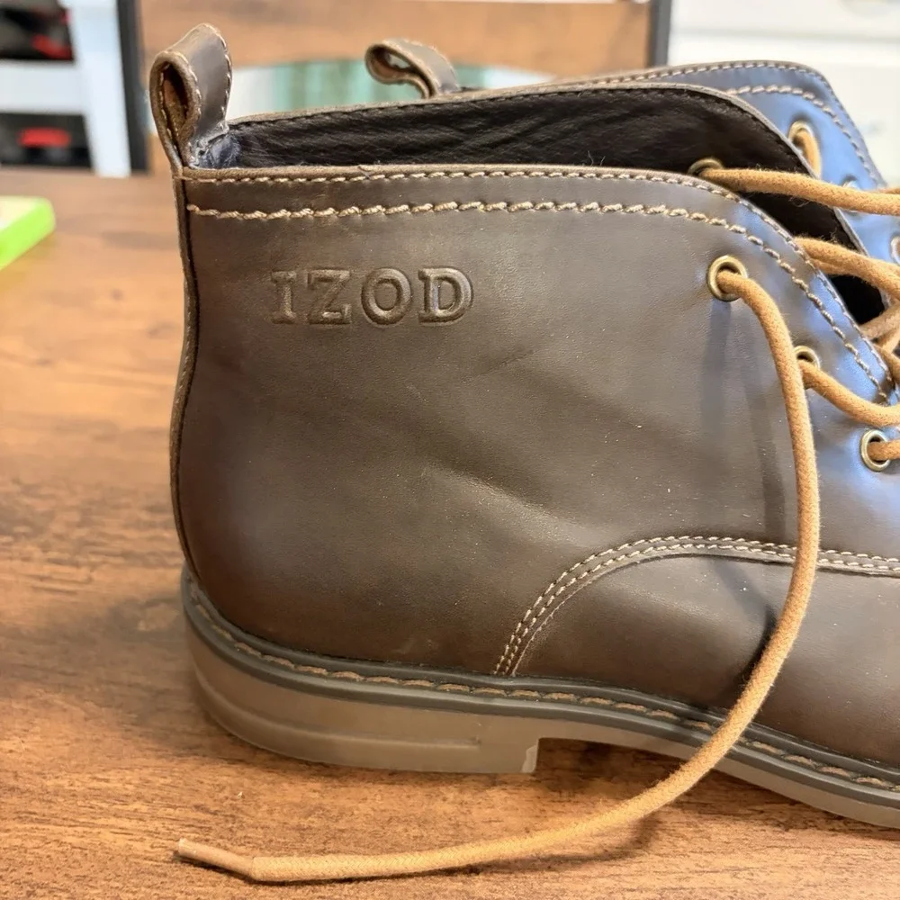 IZOD Mens Chukka Boots Size 8M Brown Lace Up Ankle Desert Boots M1703